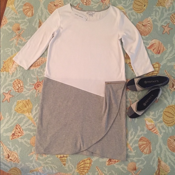JOAN VASS Colorblock Heathered Gray and White